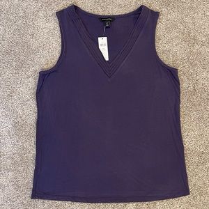 NWT. Banana Republic Factory V-Neck Sleeveless Blouse. Purple Eggplant. Sz MP.